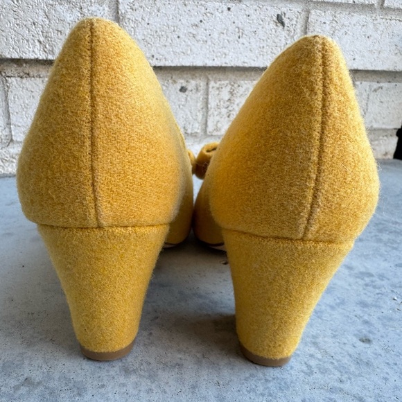 BAIT but another innocent tale Shoes Vintage Heels Bow Yellow Women’s Sz 6 NEW - Picture 5 of 14